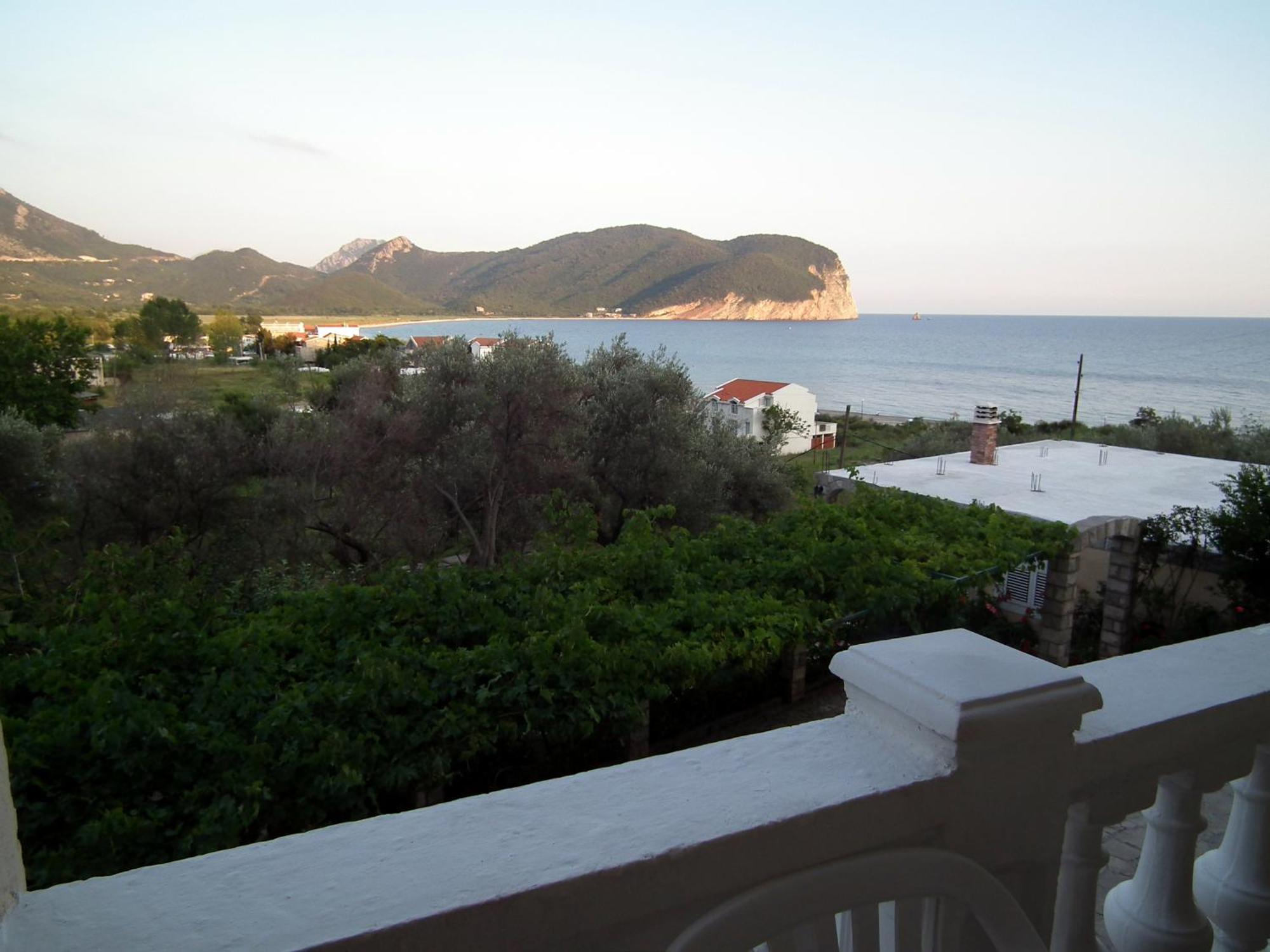 Castellamare Residence Petrovac Εξωτερικό φωτογραφία