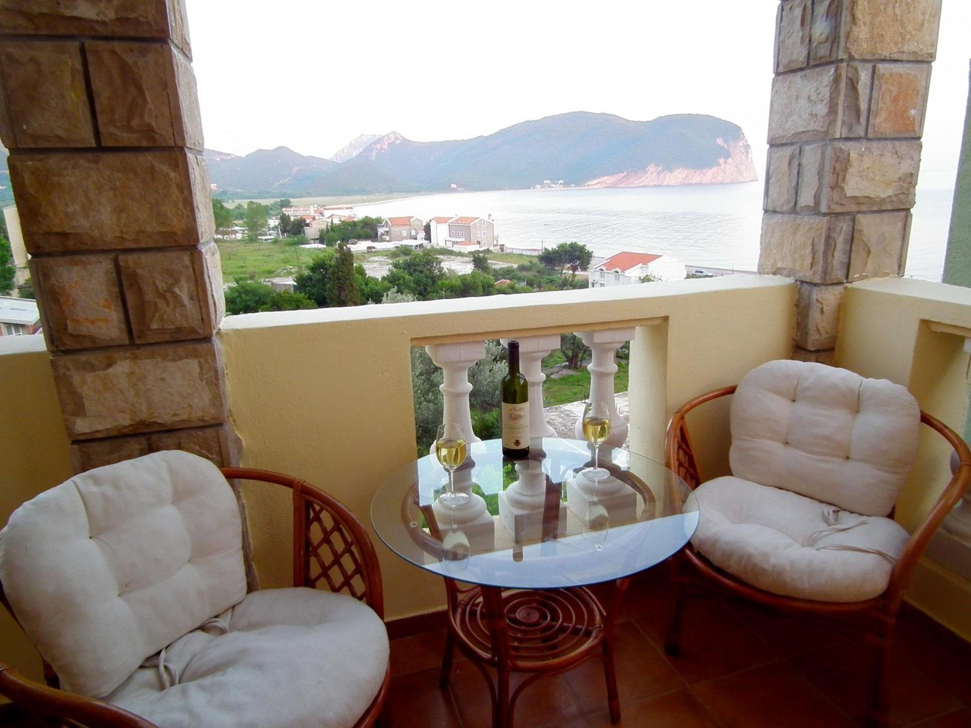 Castellamare Residence Petrovac Εξωτερικό φωτογραφία